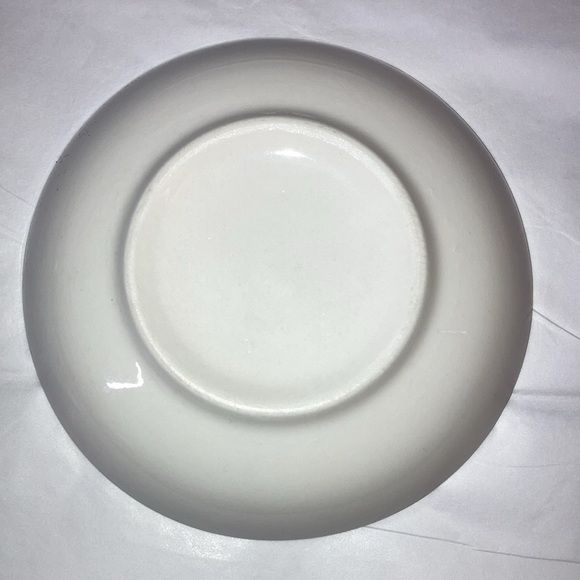 MCM style 4" ceramic ring dish plate, gold rim and gold diamond ring graphic - Picture 4 of 4